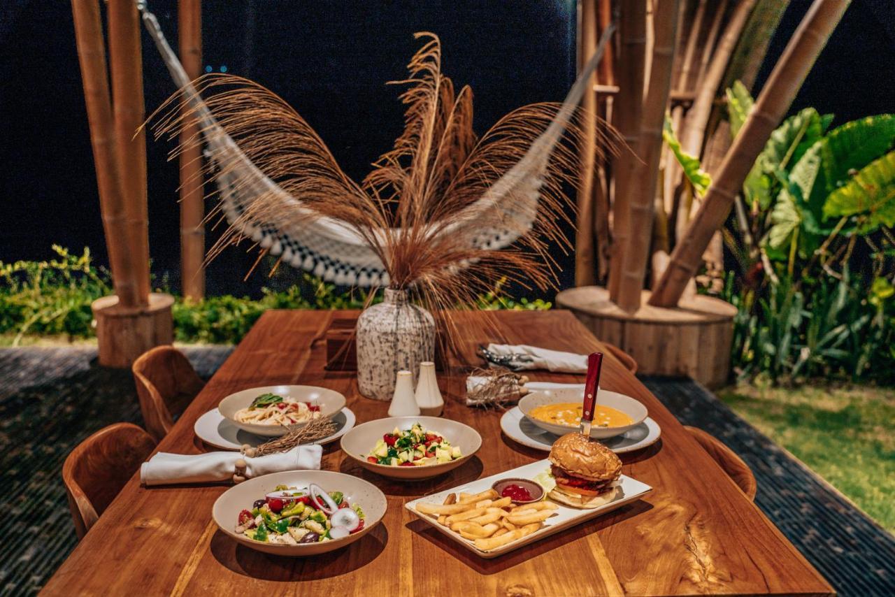 ホテル Eco Six Bali Tampaksiring エクステリア 写真