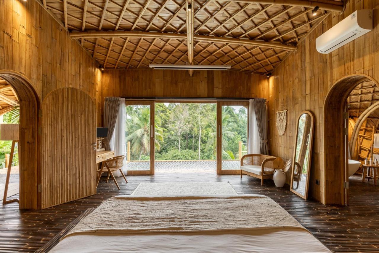 ホテル Eco Six Bali Tampaksiring エクステリア 写真