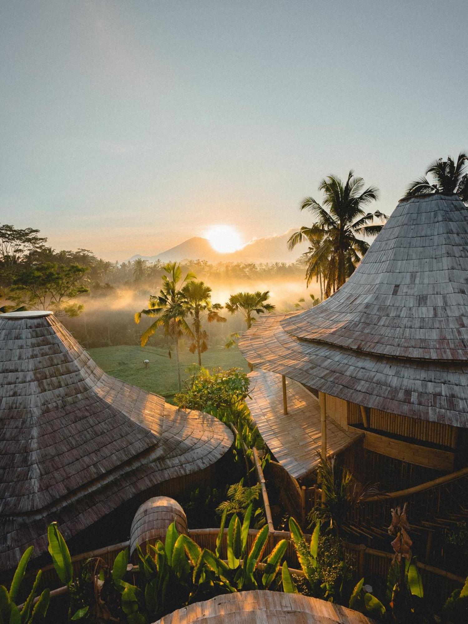 ホテル Eco Six Bali Tampaksiring エクステリア 写真